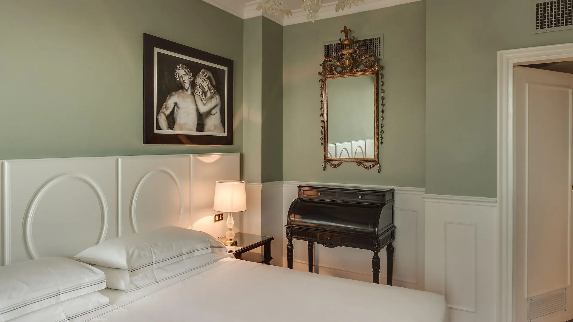 Plaza Hotel Lucchesi Florence 4*,  Italy