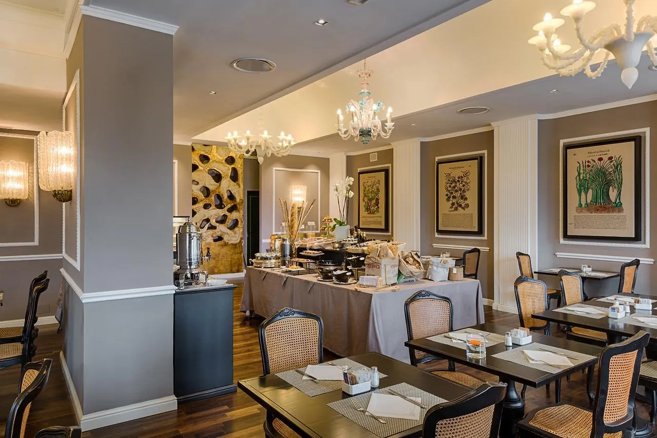 ****  Plaza Hotel Lucchesi Florence Italy