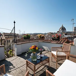 ゲストハウス Residenza Conte Di Cavour & Rooftop, フィレンツェ