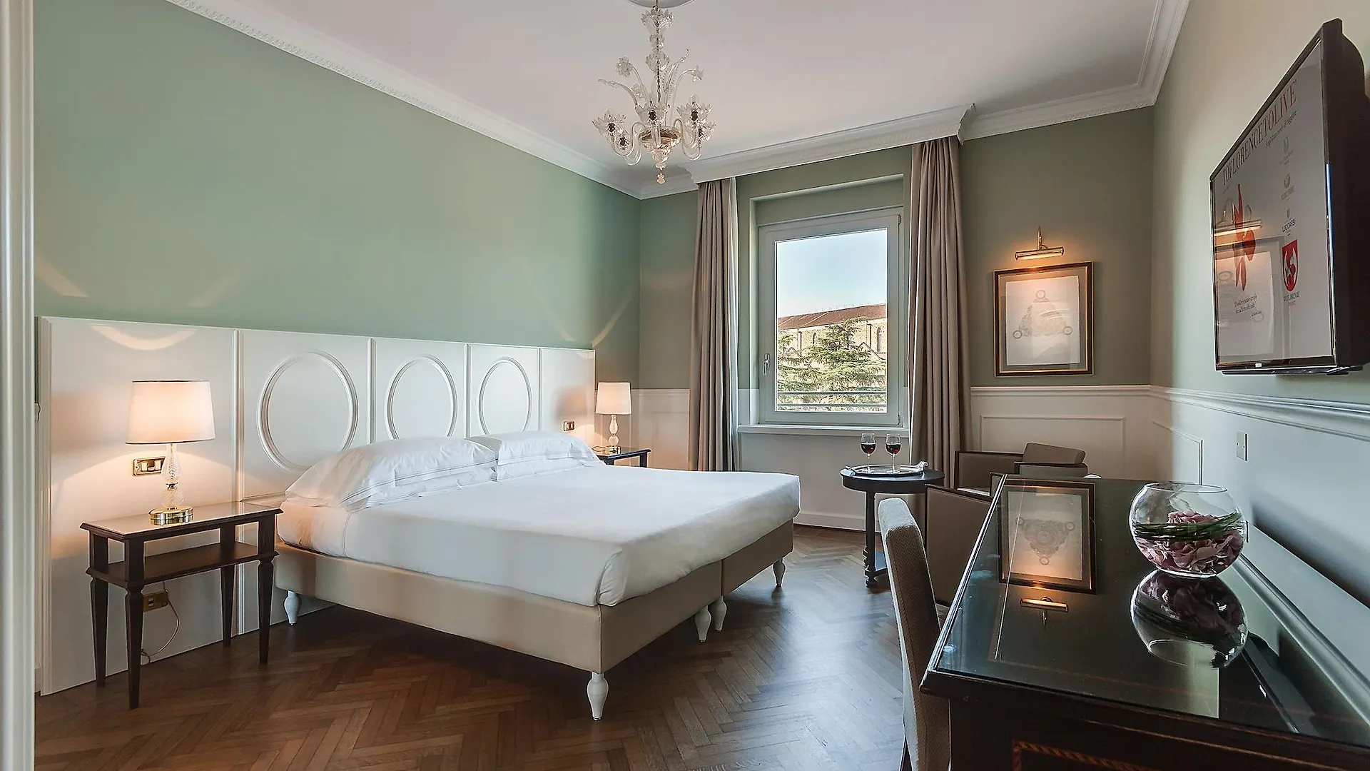 Plaza Hotel Lucchesi Floransa